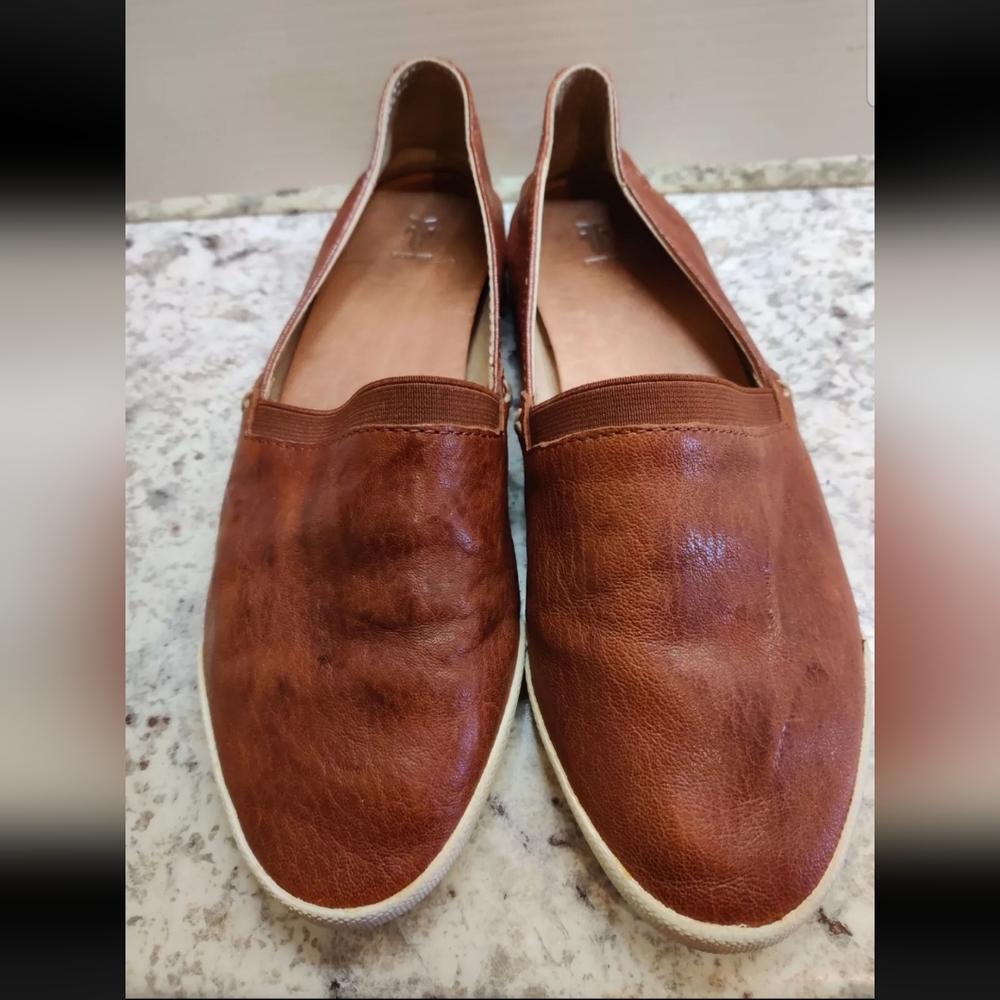 Frye Melanie Leather Slip On Shoe Brown Cognac Color Size 8